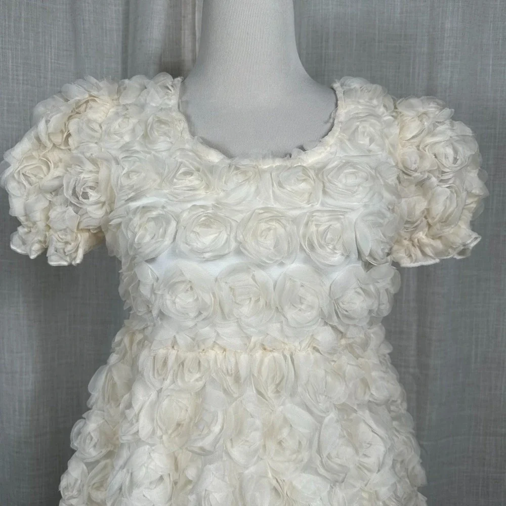 Girls Cream 3D Rosette Floral Special Occassion Dress Size 13Y Puff Sleeves